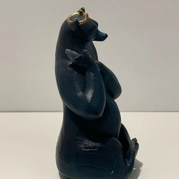 Disney Pixar Brave Queen Elinor Crown Mother Bear PVC figure - Picture 2 of 4